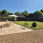 Confort & Nature, Calme Et Convivial * Bazoches-sur-Hoëne